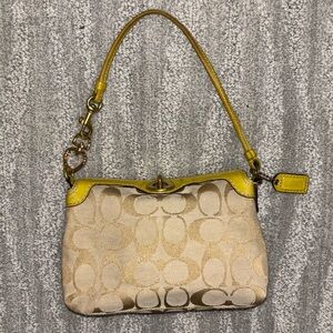 VTG Y2K Coach Signature Turnlock Wristlet Shoulder Bag Tan Yellow Classic Mini